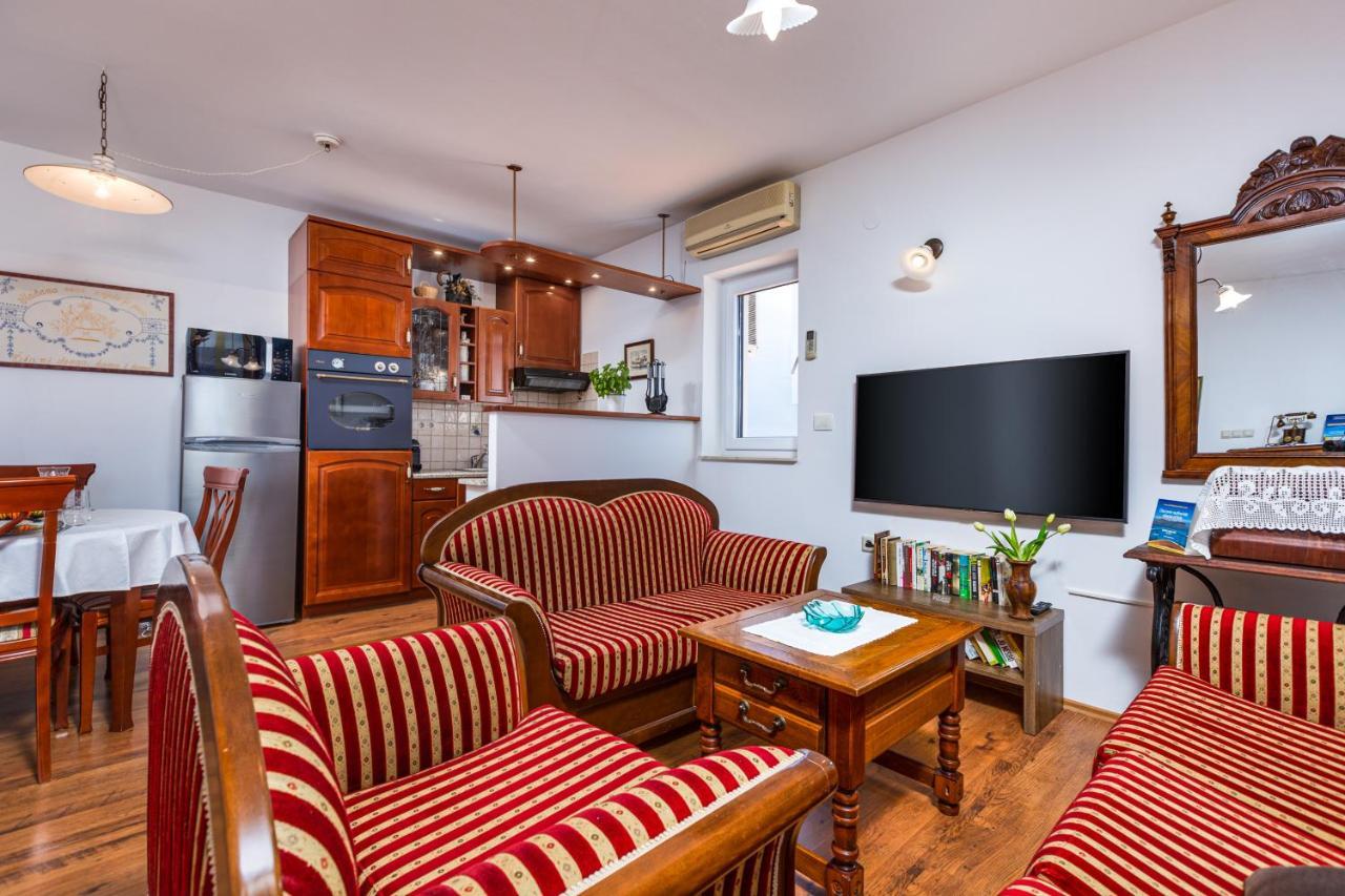 Bonihome Apartments Punat Exterior photo